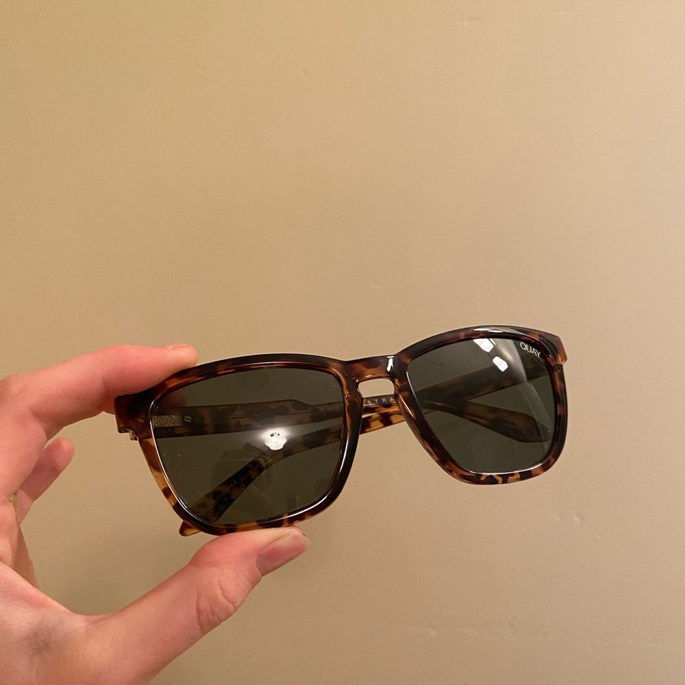 Quay tortoise shell sunglasses